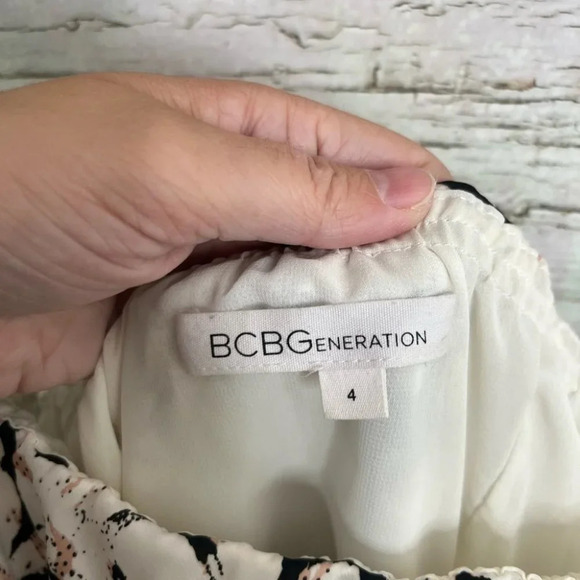 Bcbgeneration  white strapless dress size 4 - Picture 6 of 7